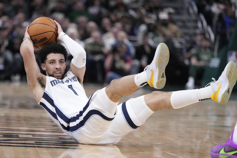 为什么每次国青队比赛，国内有天赋的球员，都现没达到预期呢