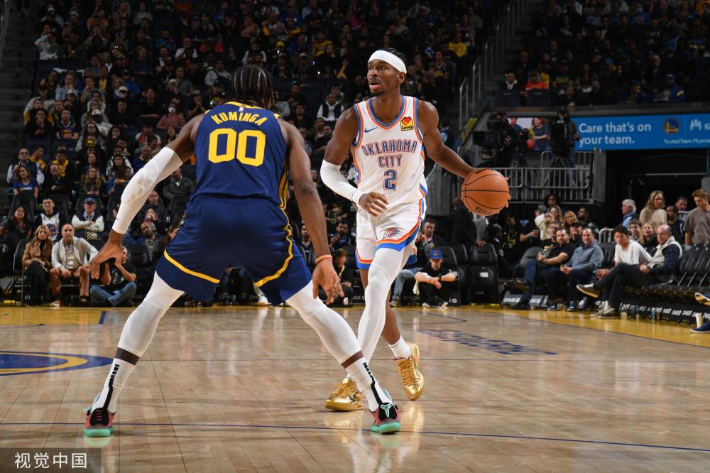 于球队保持 于球队保持